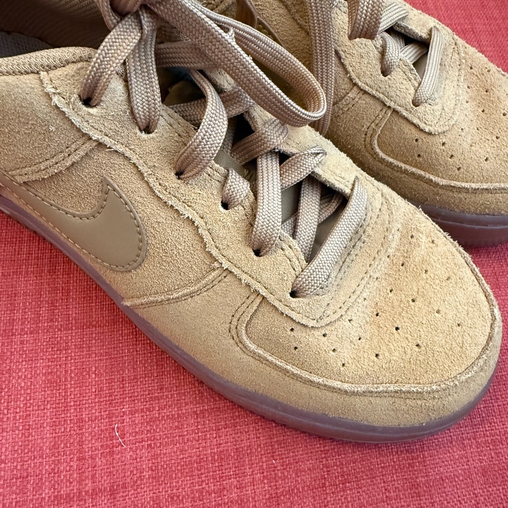Nike Air Force 1 LV8 Brown Low-Top Sneakers - Picture 7 of 8